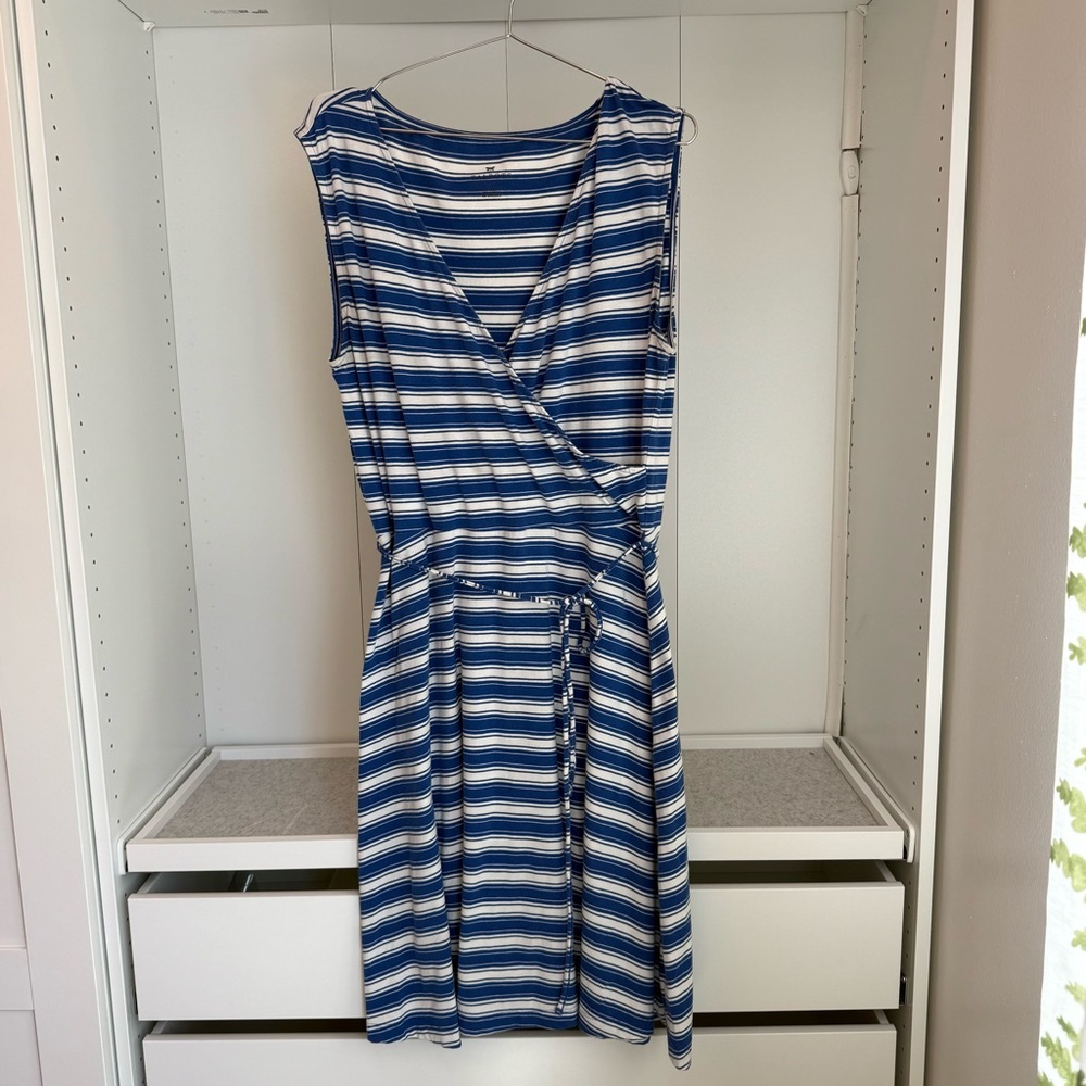 Talbots Blue & Cream Striped Faux Wrap Dress Size L Sleeveless Stretch Midi - Picture 3 of 11